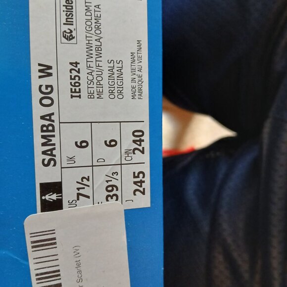 Adidas Samba OG Women Sneakers 8 (Tag is 7.5) Red w/Bonus Pair of Loved Gazelles - Picture 11 of 14